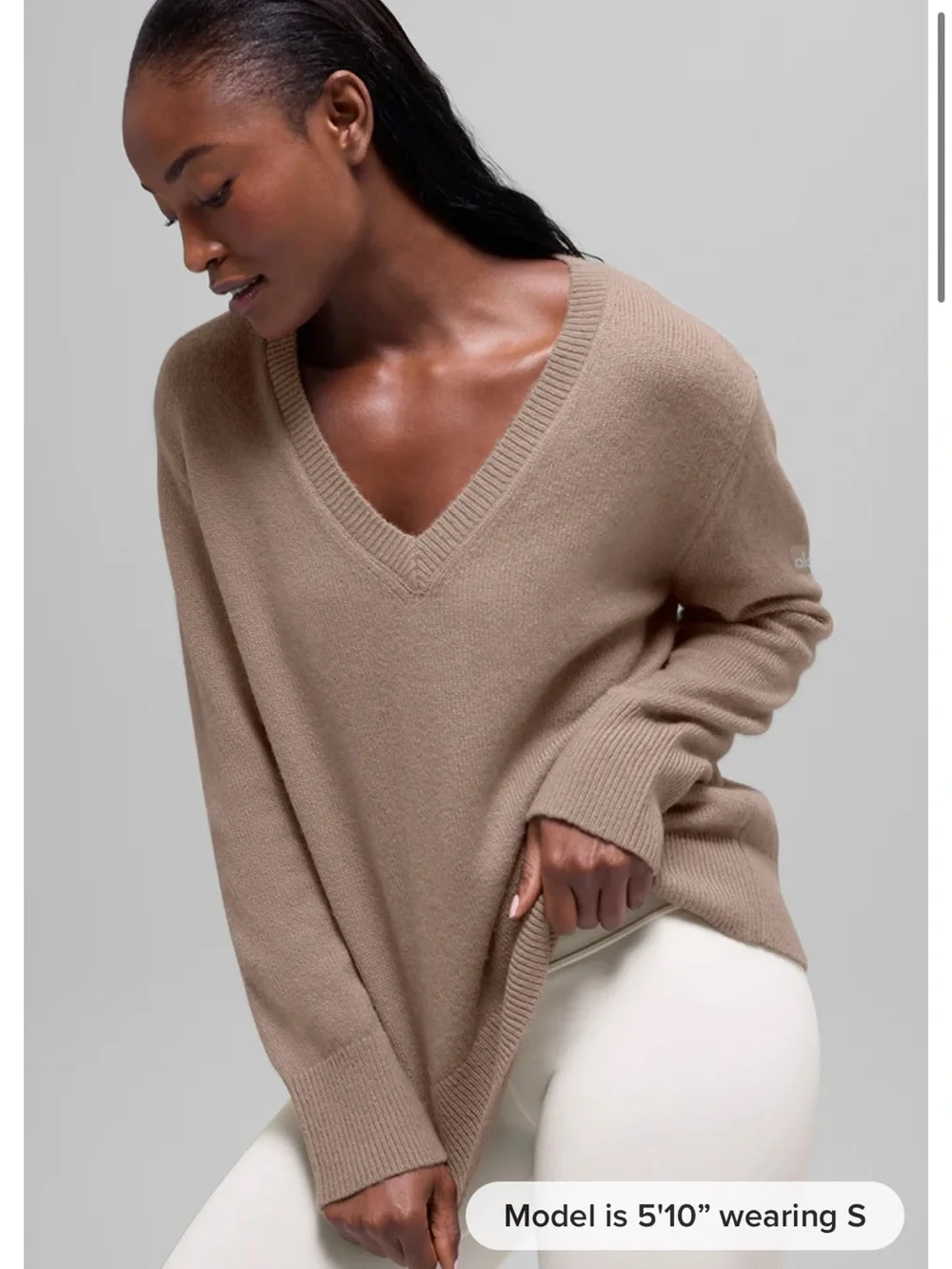 ALO Wool Cashmere New Class Oversized V-Neck Sweater, Chai Latte, size XS